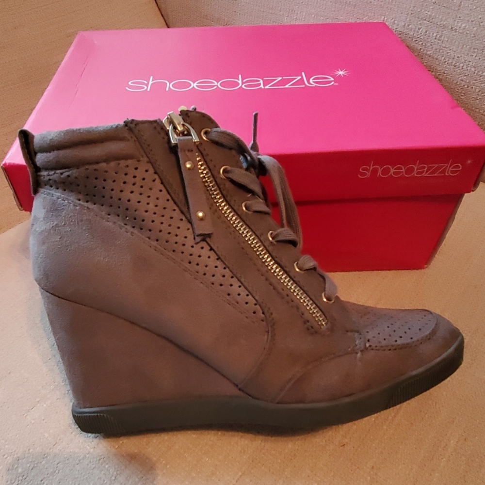 Ankle Wedge Suede Booties